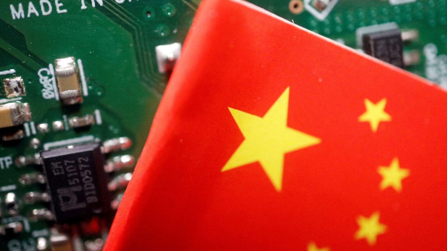 Goldman cuts HK stocks in favor of mainland China AI hardware plays Goldman cuts HK stocks in favor of mainland China AI hardware plays