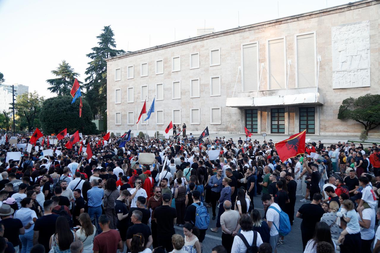 Protestors take part in a demonstration in front of the prime minister's office, against the construction of a luxury resort near a protected natural area, in Tirana on June 2, 2026. (AFP Photo)