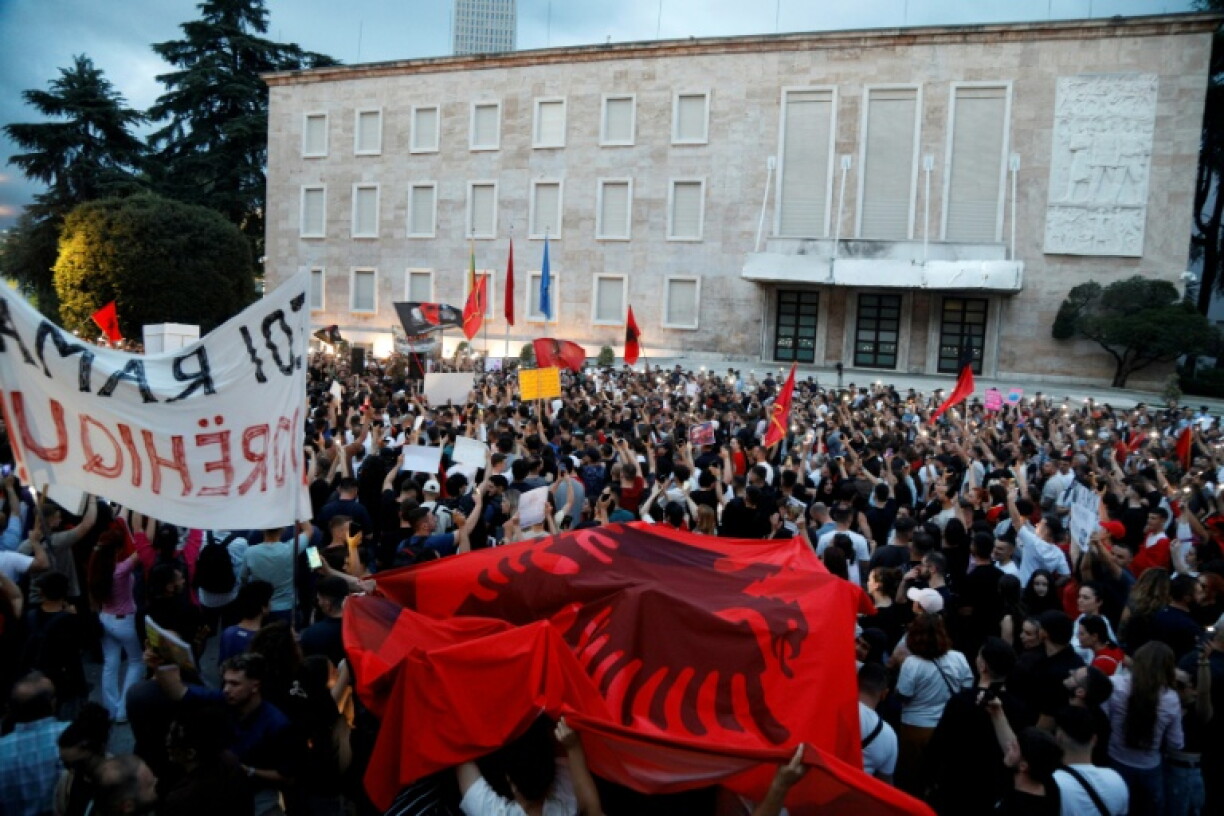 The protesters gathered in front of Albanian Prime Minister Edi Rama's office