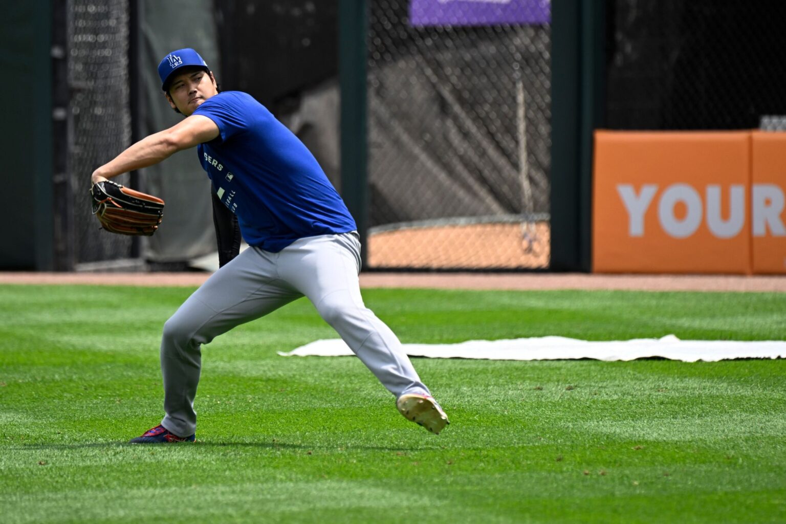 Shohei Ohtani returns to Dodgers lineup after being sidelined by knee issue Shohei Ohtani returns to Dodgers lineup after being sidelined by knee issue
