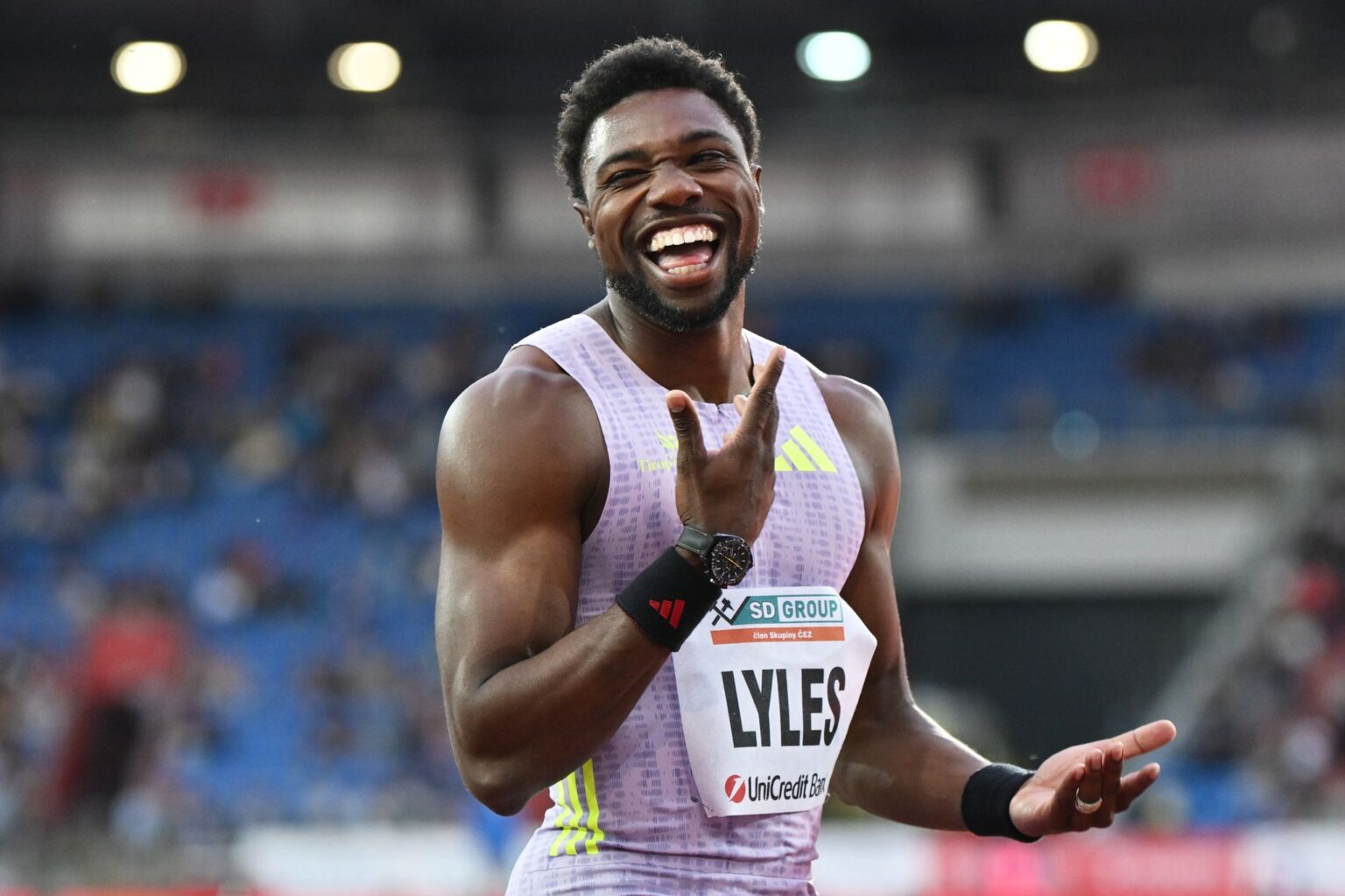 Noah Lyles runs a world-best 14.67 seconds to win the 150 meters at Golden Spike meet Noah Lyles runs a world-best 14.67 seconds to win the 150 meters at Golden Spike meet