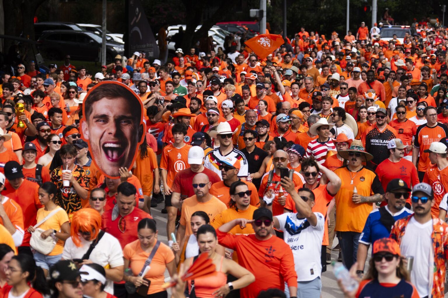 20,000 FIFA fans march to Houston stadium for Netherlands-Sweden match 20,000 FIFA fans march to Houston stadium for Netherlands-Sweden match