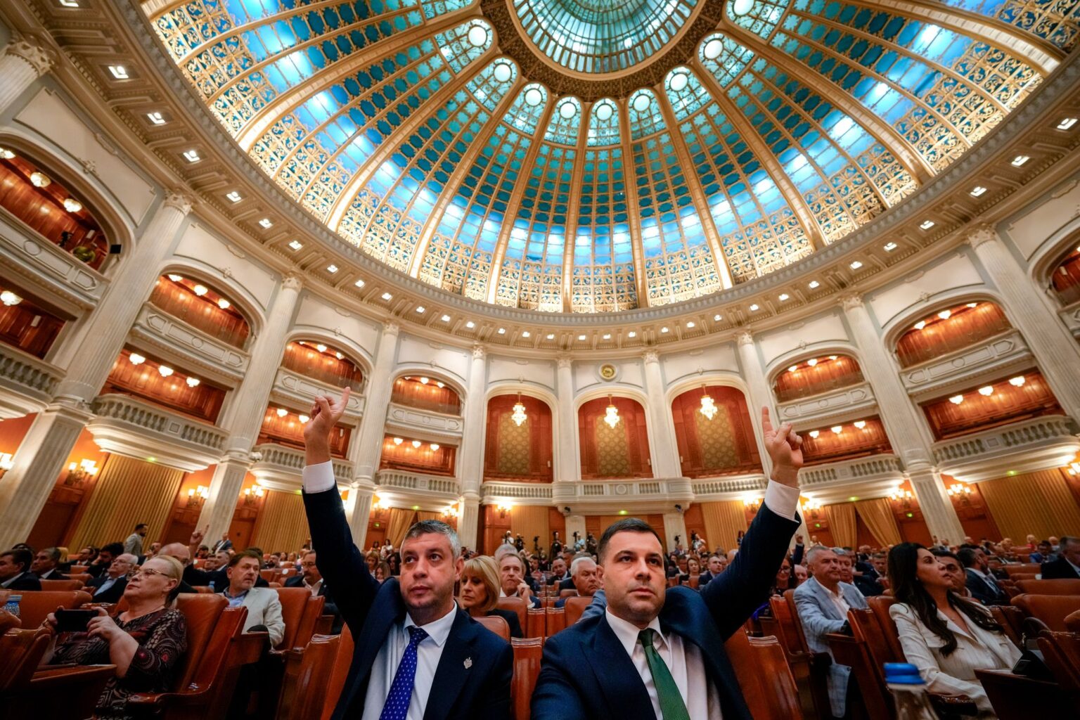 Political crisis deepens as Romanian lawmakers reject new government Political crisis deepens as Romanian lawmakers reject new government