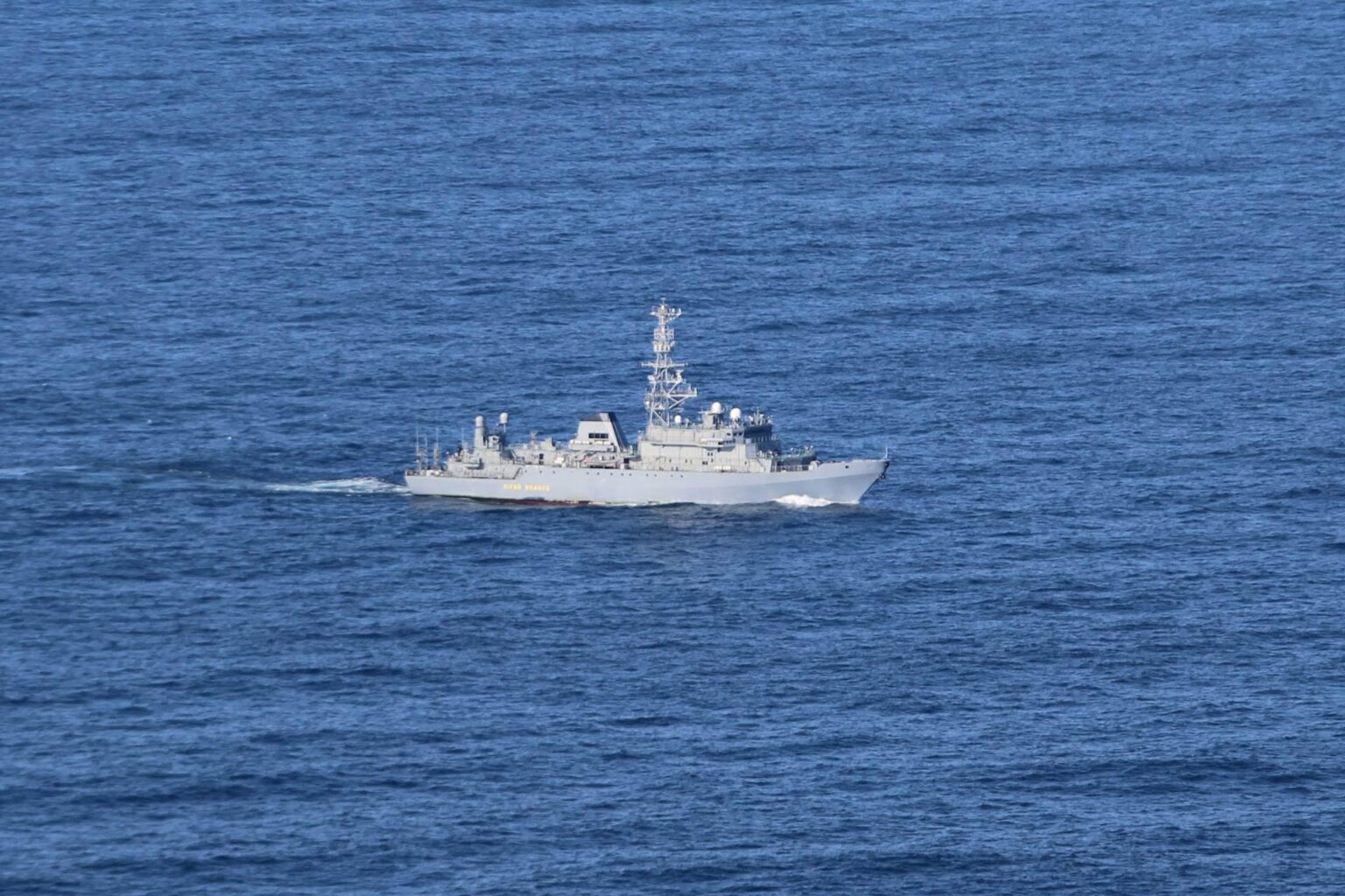 Cabinet | The government monitors the passage of a Russian warship
