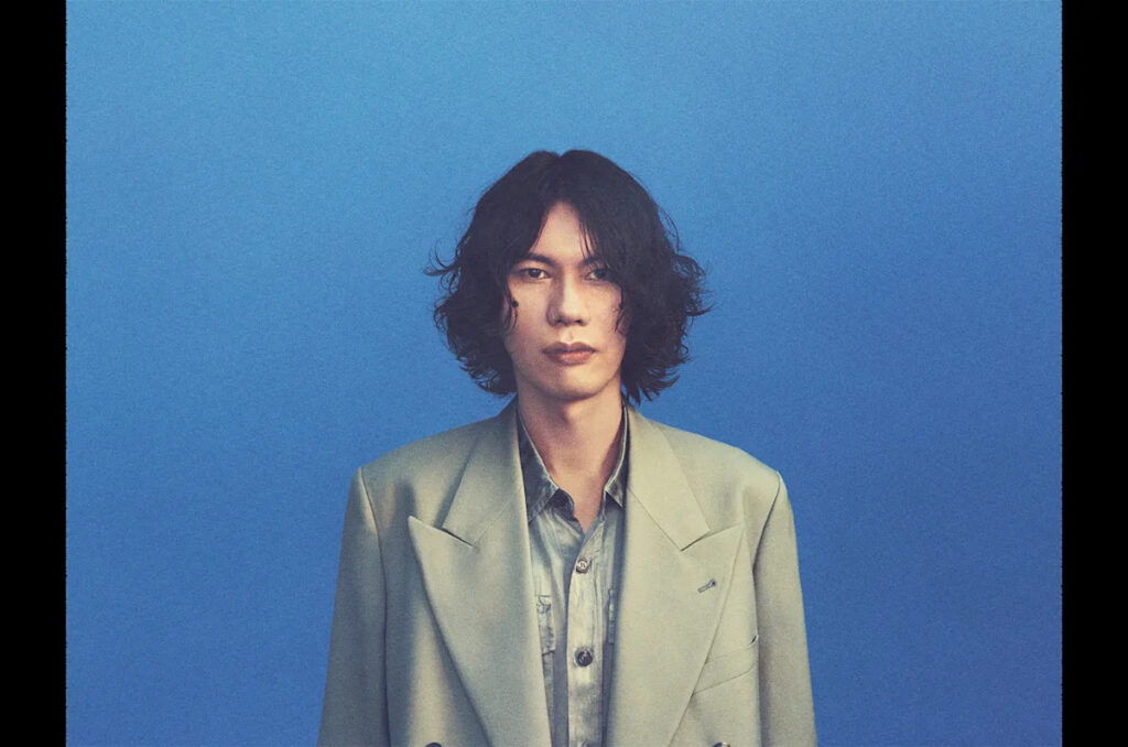 Kenshi Yonezu’s ‘Karasu’ Tops Japan Hot 100 as Michael Jackson’s Catalog Rides Biopic Wave