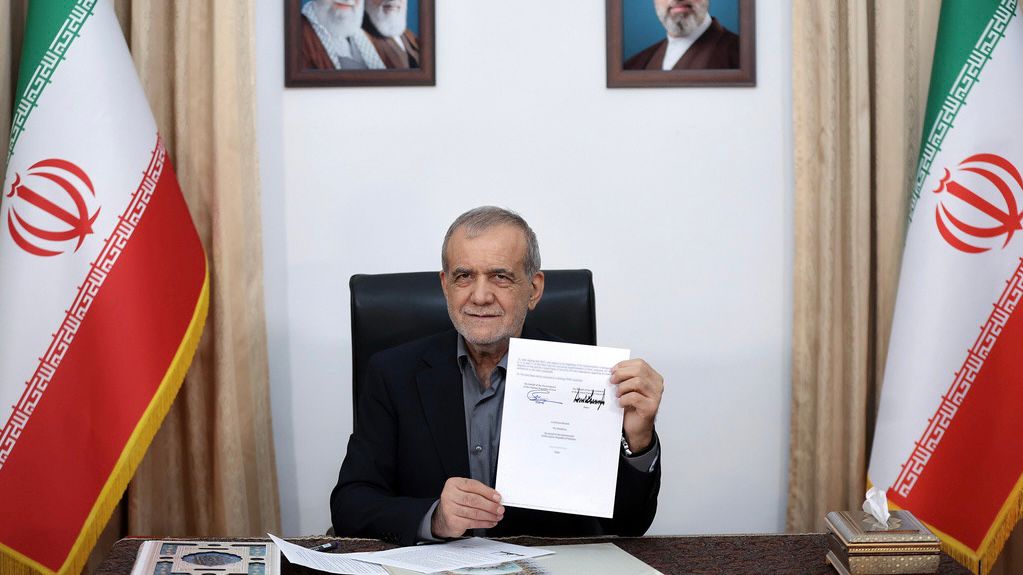 Lawmakers question source of $300B U.S. promised Iran $300 billion Iran payment in MOU