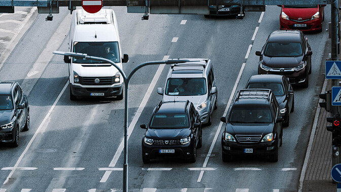 Estonians registering SUVs as motorhomes to access lower vehicle registration fee | News