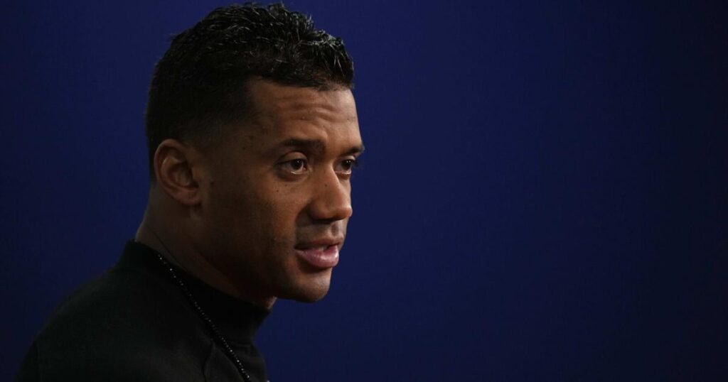 A familiar face to Wisconsin sports fans joins NFL on CBS studio crew: Ex-Badgers star — and occasional Packers killer — Russell Wilson | News A familiar face to Wisconsin sports fans joins NFL on CBS studio crew: Ex-Badgers star — and occasional Packers killer — Russell Wilson | News
