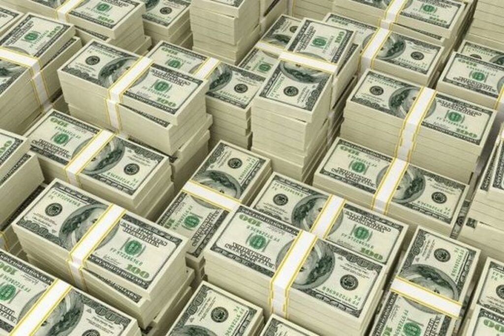 Azerbaijan reduces investment in Georgia’s economy Azerbaijan reduces investment in Georgia's economy