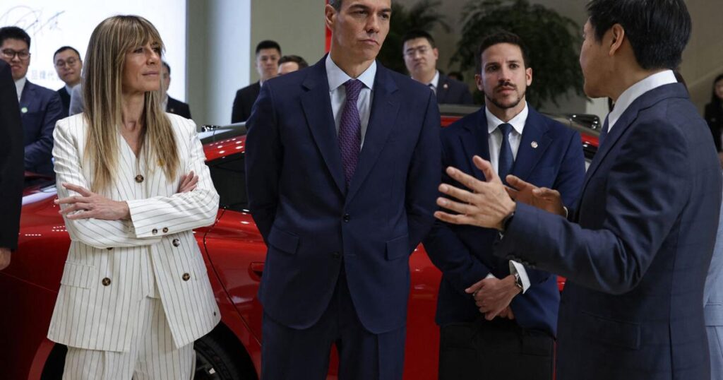 Spanish court orders PM’s wife to face trial, surrender passport | Entertainment