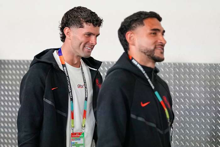 US keeps Pulisic on bench, sends out 9 new starters vs. Turkey in World Cup group finale US keeps Pulisic on bench, sends out 9 new starters vs. Turkey in World Cup group finale