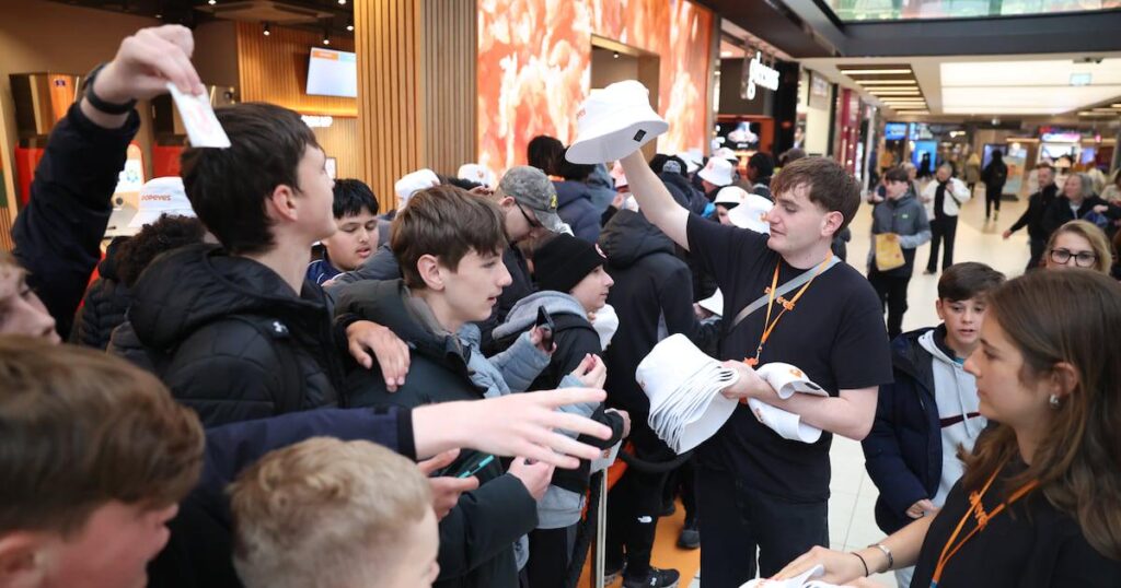 Eating at Dublin’s first Popeyes: The man at the top of the queue tells me he’s been there for 26 hours Eating at Dublin’s first Popeyes: The man at the top of the queue tells me he’s been there for 26 hours