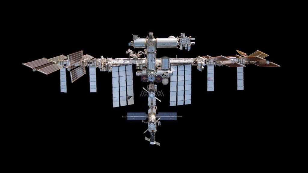 The saga of the International Space Station air leak took a worrying turn Friday | “We look forward to working with Roscosmos on a collaborative approach to address the leaks.” The saga of the International Space Station air leak took a worrying turn Friday | “We look forward to working with Roscosmos on a collaborative approach to address the leaks.”