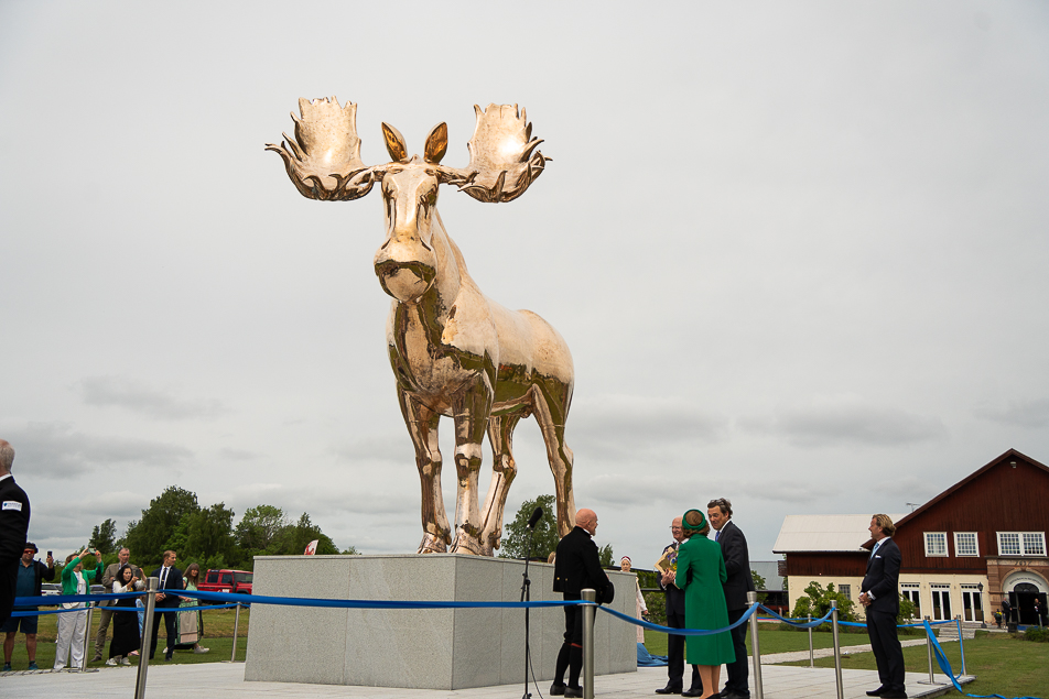 King Carl XVI Gustaf and Queen Silvia inaugurate the Royal Elk sculpture on National Day
