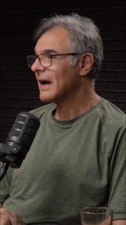 John Kiriakou (ex CIA oficer) about the TRNC flag on the Pentadaktylosmountains visible from Nicosia