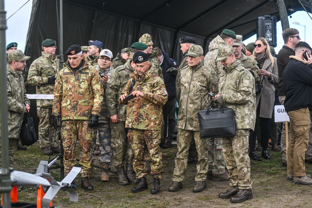 NATO Needs Standardization on Cloud Services in AI Age NATO Needs Standardization on Cloud Services in AI Age