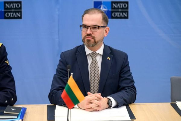 Poland, Lithuania eye bigger roles in NATO nuclear strategy