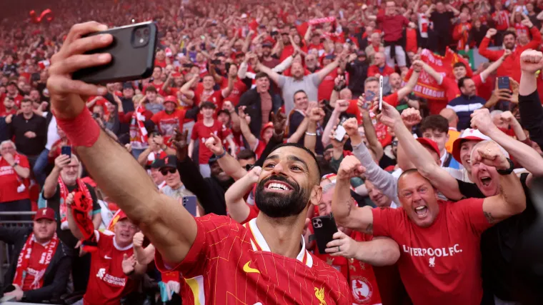A very random Browns player did a jersey swap with Liverpool, Egypt legend Mo Salah A very random Browns player did a jersey swap with Liverpool, Egypt legend Mo Salah image
