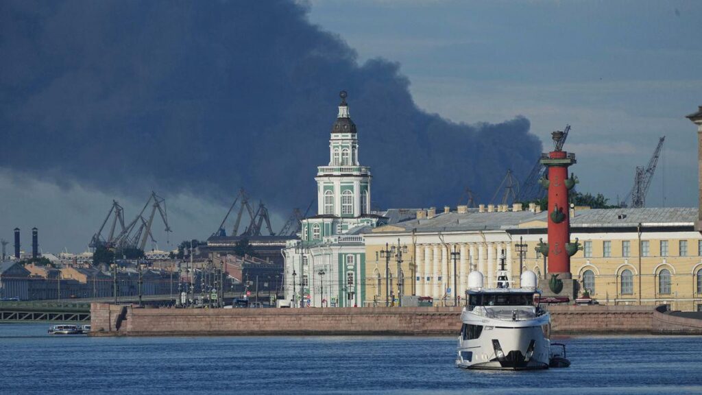 Russia: Ukrainian drones hit targets in Saint Petersburg