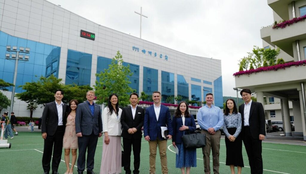 U.S. officials meet Korean pastor who led anti-impeachment rallies for Yoon