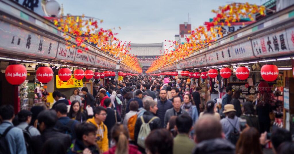 "The majority of Japanese people now say they don't want to travel abroad... Japan's unusual situation goes against the global tourism boom".