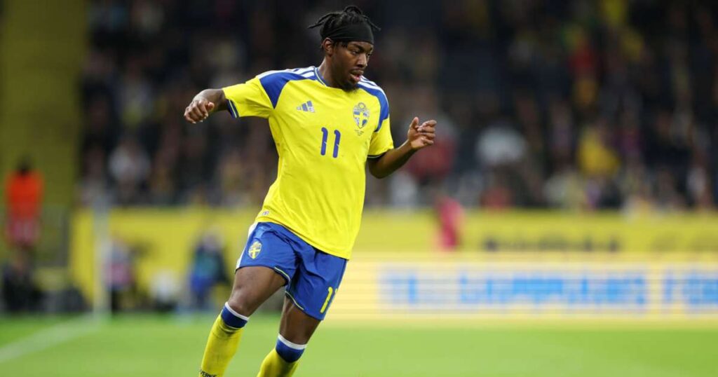 Potter allays Elanga injury fears after Sweden’s draw with Greece Potter allays Elanga injury fears after Sweden's draw with Greece
