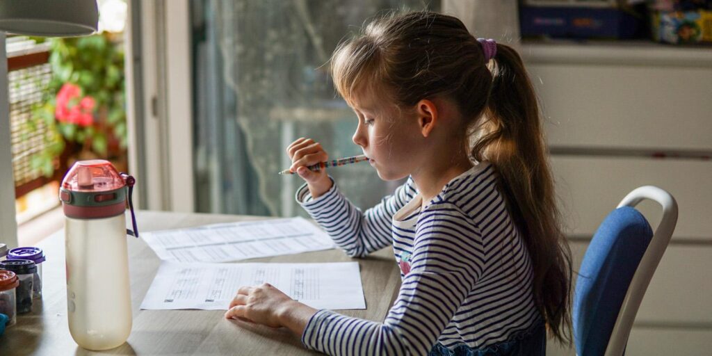 A third grader’s afternoon restlessness predicts their chances of finishing college. Children who can sustain their behavioral control for longer periods tend to achieve more in high school and complete more years of education as adults. A third grader’s afternoon restlessness predicts their chances of finishing college. Children who can sustain their behavioral control for longer periods tend to achieve more in high school and complete more years of education as adults.