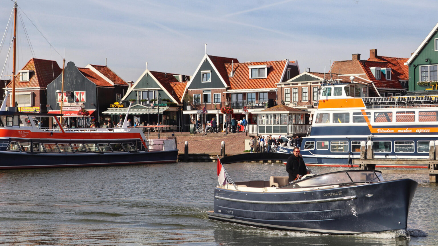Rick Steves Says This Tourist Trap In The Netherlands Is A Mix Of ‘Killarney With Coney Island’ Rick Steves Says This Tourist Trap In The Netherlands Is A Mix Of 'Killarney With Coney Island'