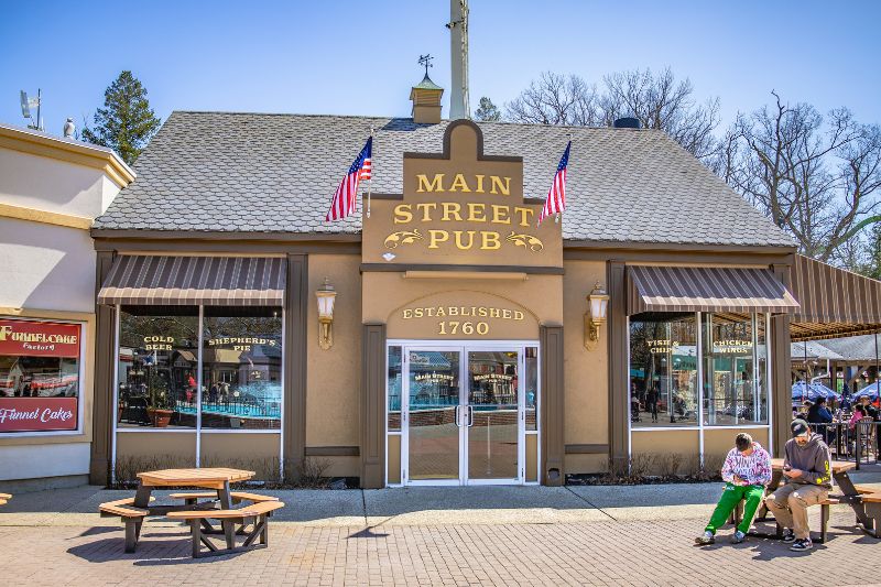 Main Street Pub exterior at Six Flags Great Adventure
