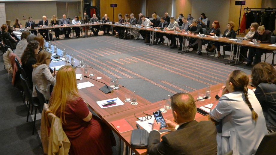 Bridging the Silos: How North Macedonia Can Build Lasting Resilience Against Information Manipulation Bridging the Silos: How North Macedonia Can Build Lasting Resilience Against Information Manipulation