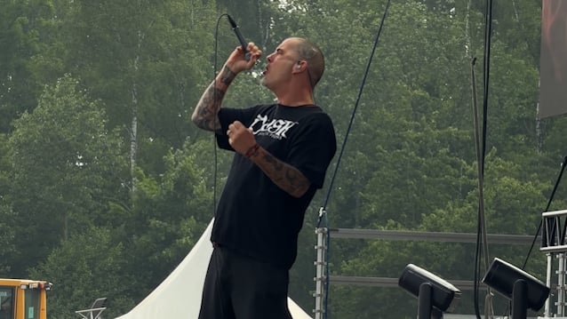 Watch: DOWN’s PHILIP ANSELMO Dedicates ‘Lifer’ To DIMEBAG, VINNIE PAUL And OZZY OSBOURNE At 2026 SWEDEN ROCK FESTIVAL BLABBERMOUTH.NET