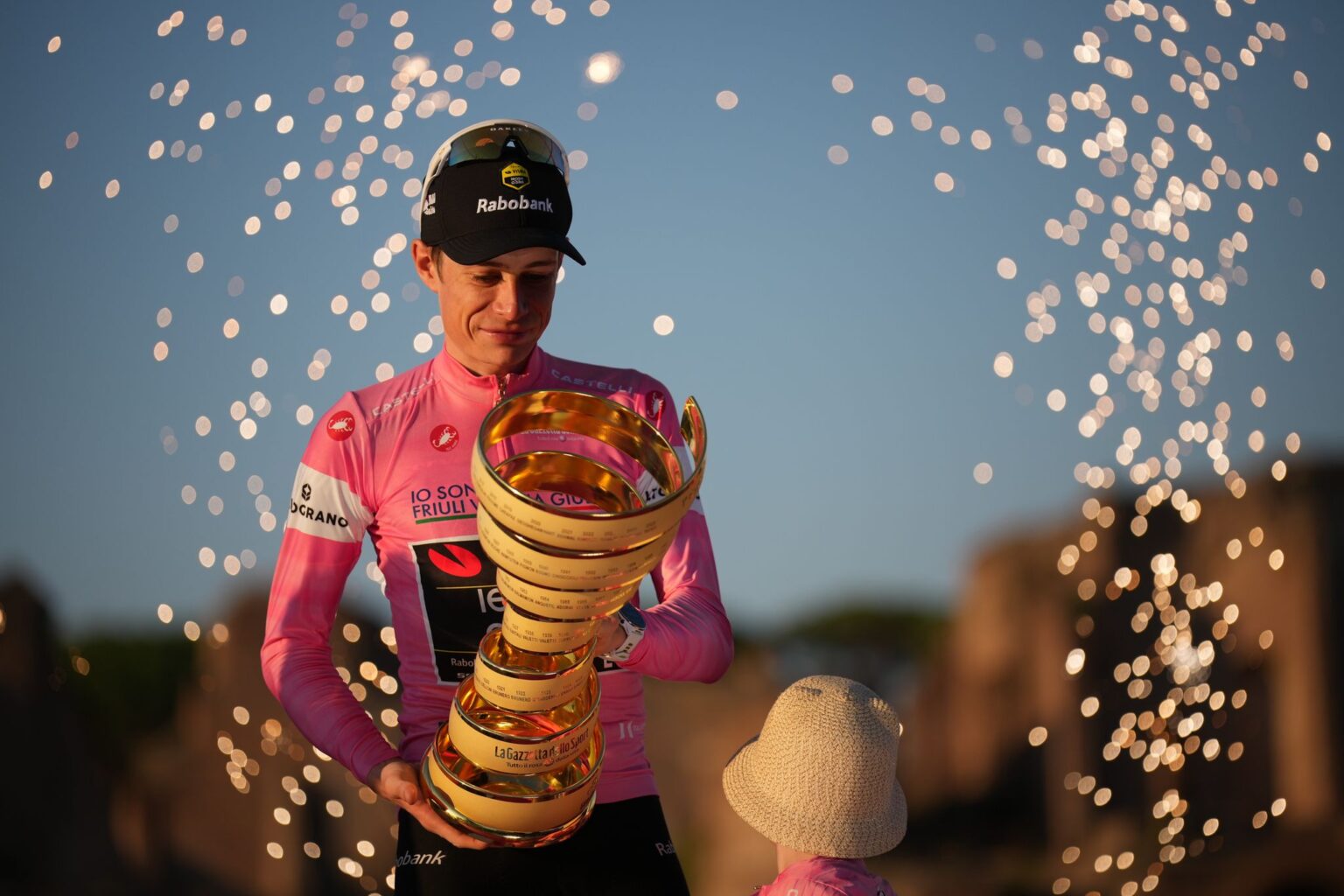 Jonas Vingegaard wins Giro d’Italia to become the eighth male rider to win all 3 Grand Tours Jonas Vingegaard wins Giro d’Italia to become the eighth male rider to win all 3 Grand Tours