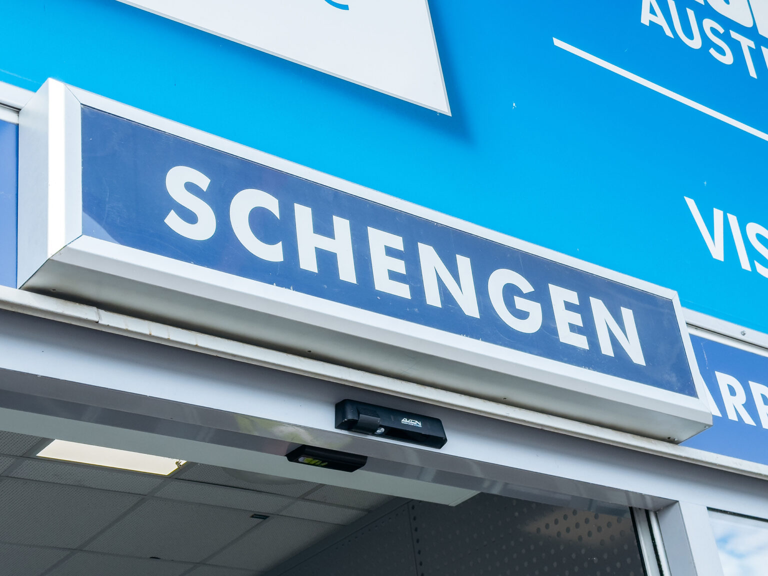 cover European Commission to &#8216;soon&#8217; present report on Cyprus&#8217; Schengen entry bid