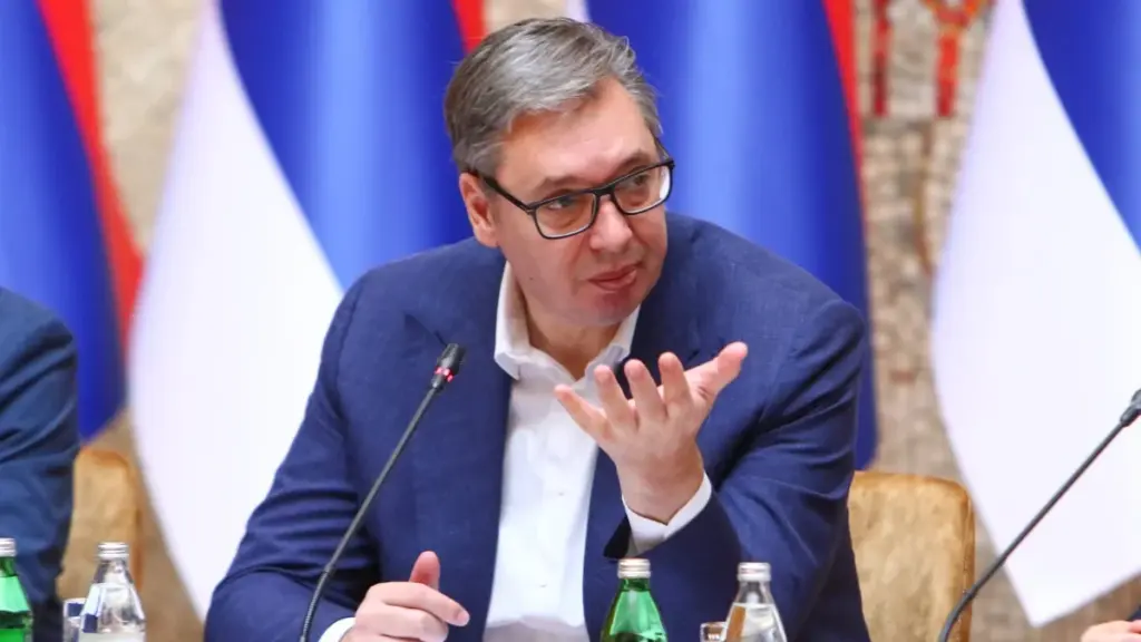 Serbia warns Vučić against Montenegro trip over high security risk Serbia warns Vučić against Montenegro trip over high security risk
