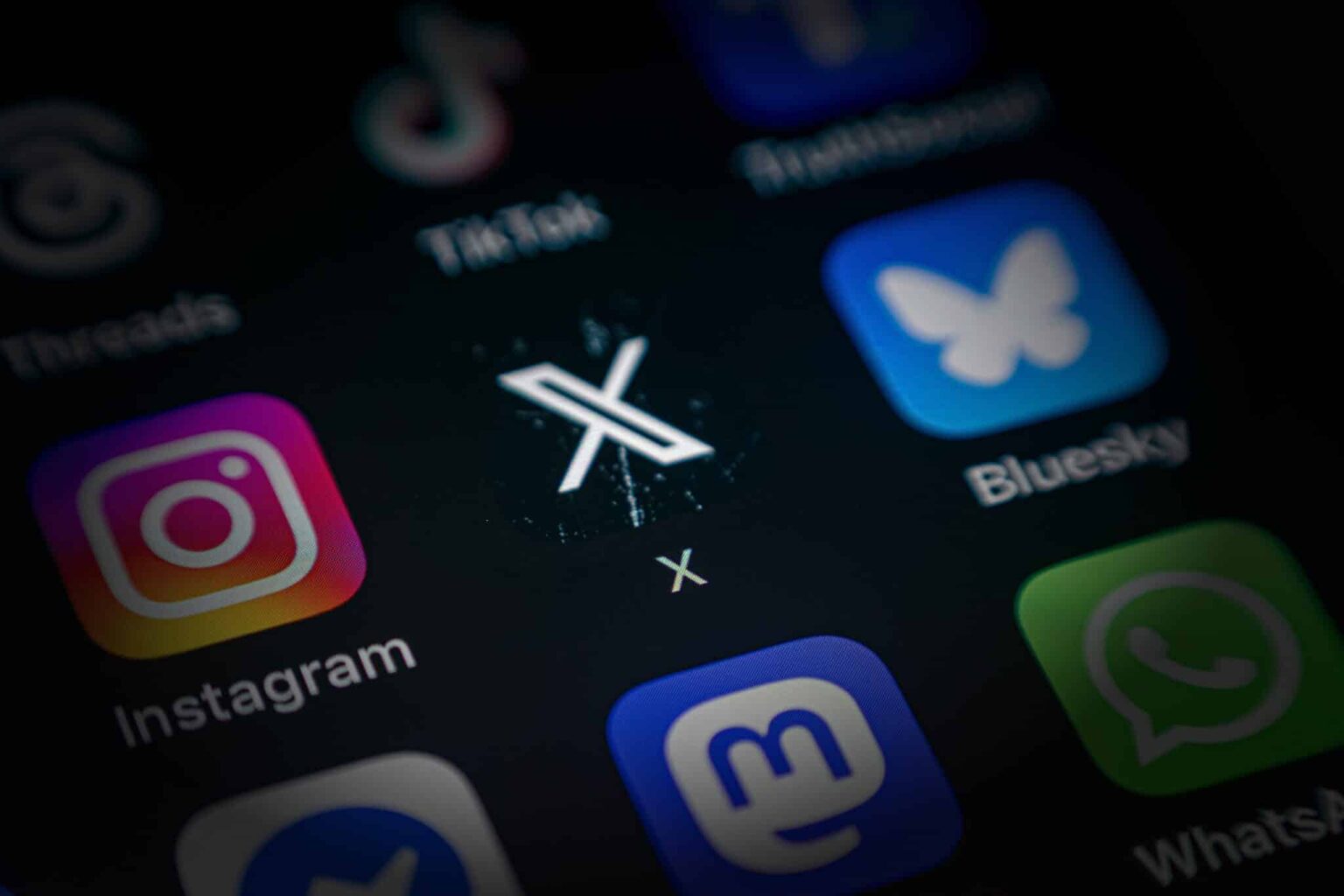 G7 backs privacy-preserving age assurance as Japan proposes social media access limits
