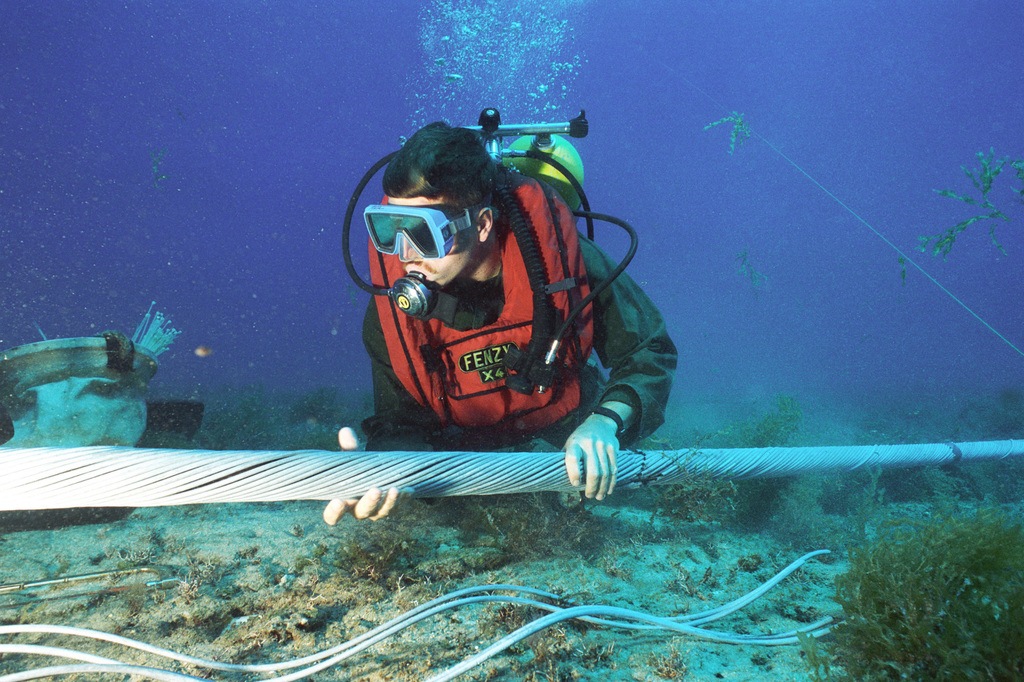 Undersea Cables and the Material Politics of Digital Connectivity Undersea Cables and the Material Politics of Digital Connectivity