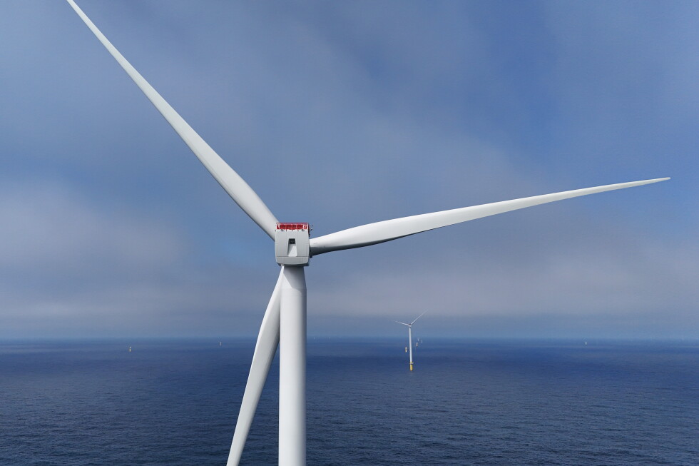 Trump administration ending 4 wind power projects by buying up leases Trump administration ending 4 wind power projects by buying up leases