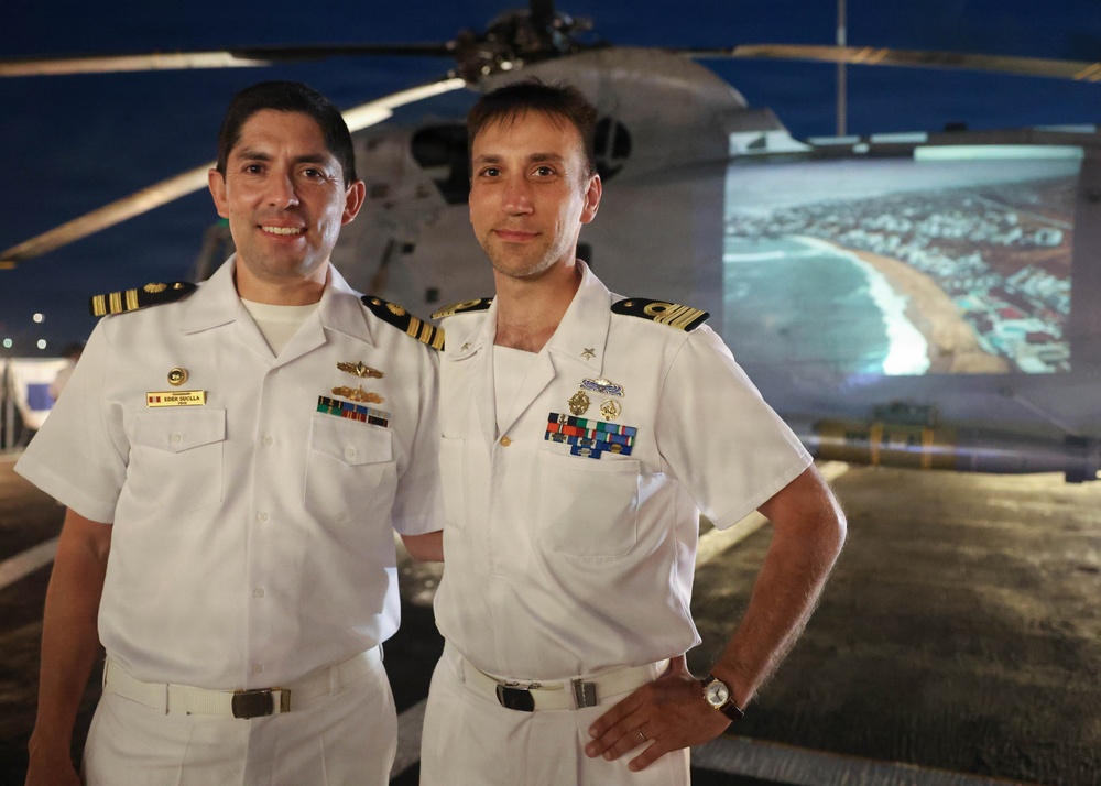 DVIDS – News – Italian and Peruvian Commanding Officers reunite for the first time in 19 years after graduating the Italian Naval Academy Peruvian, Italian Navy commanders reunite at RIMPAC after 19 years