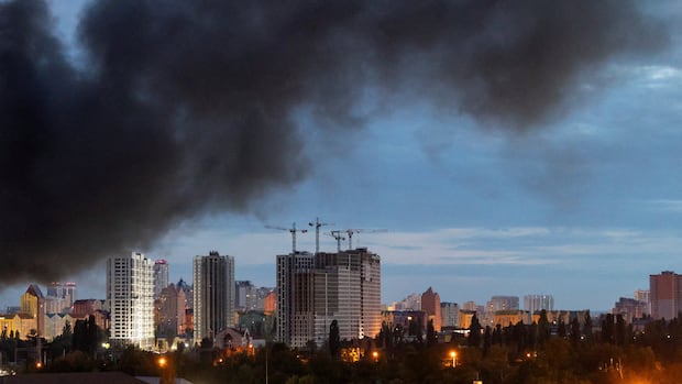 6 people dead, dozens wounded as Russia strikes Ukraine with missiles and drones 6 people dead, dozens wounded as Russia strikes Ukraine with missiles and drones