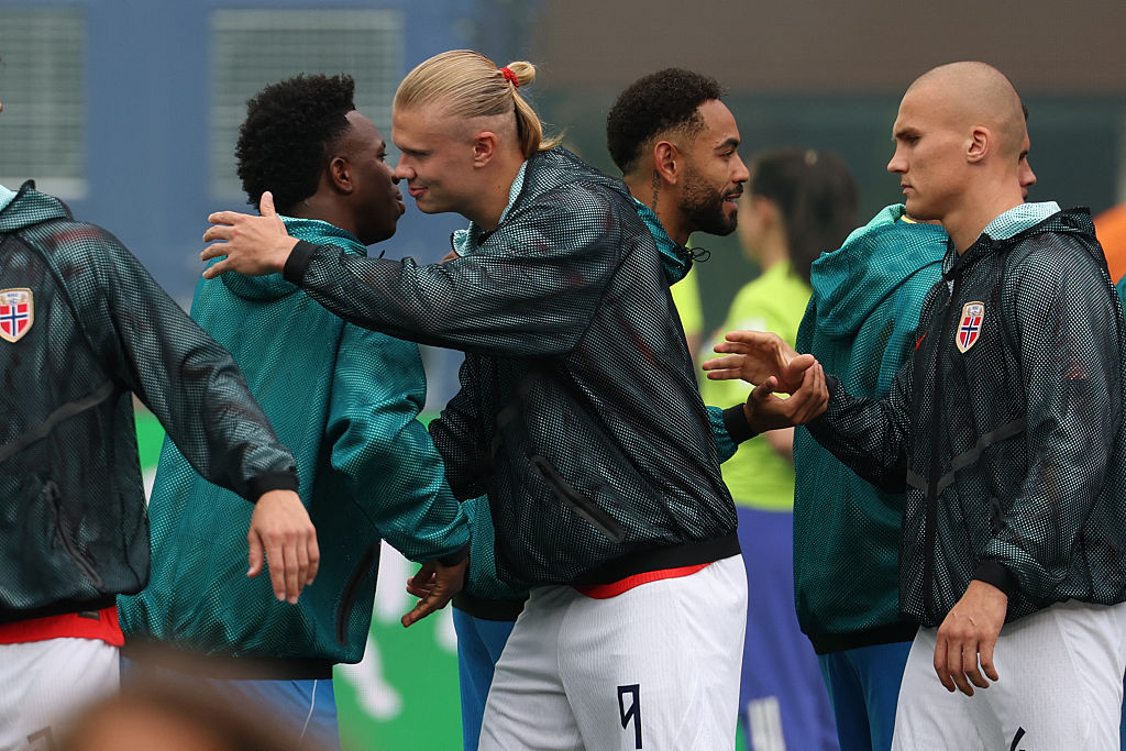 🤝World-class touch: Vinicius’s heartfelt gesture to Haaland 🤝World-class touch: Vinicius’s heartfelt gesture to Haaland