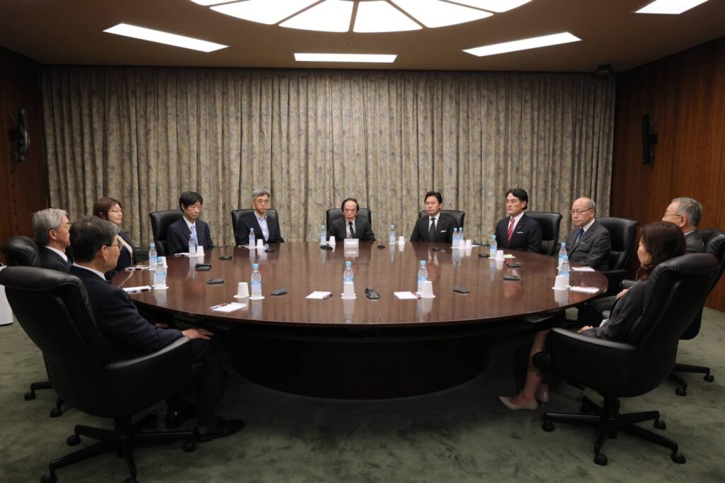 Japan likely intervened to prop up yen, with possible help from U.S. Japan likely intervened to prop up yen, with possible help from U.S.