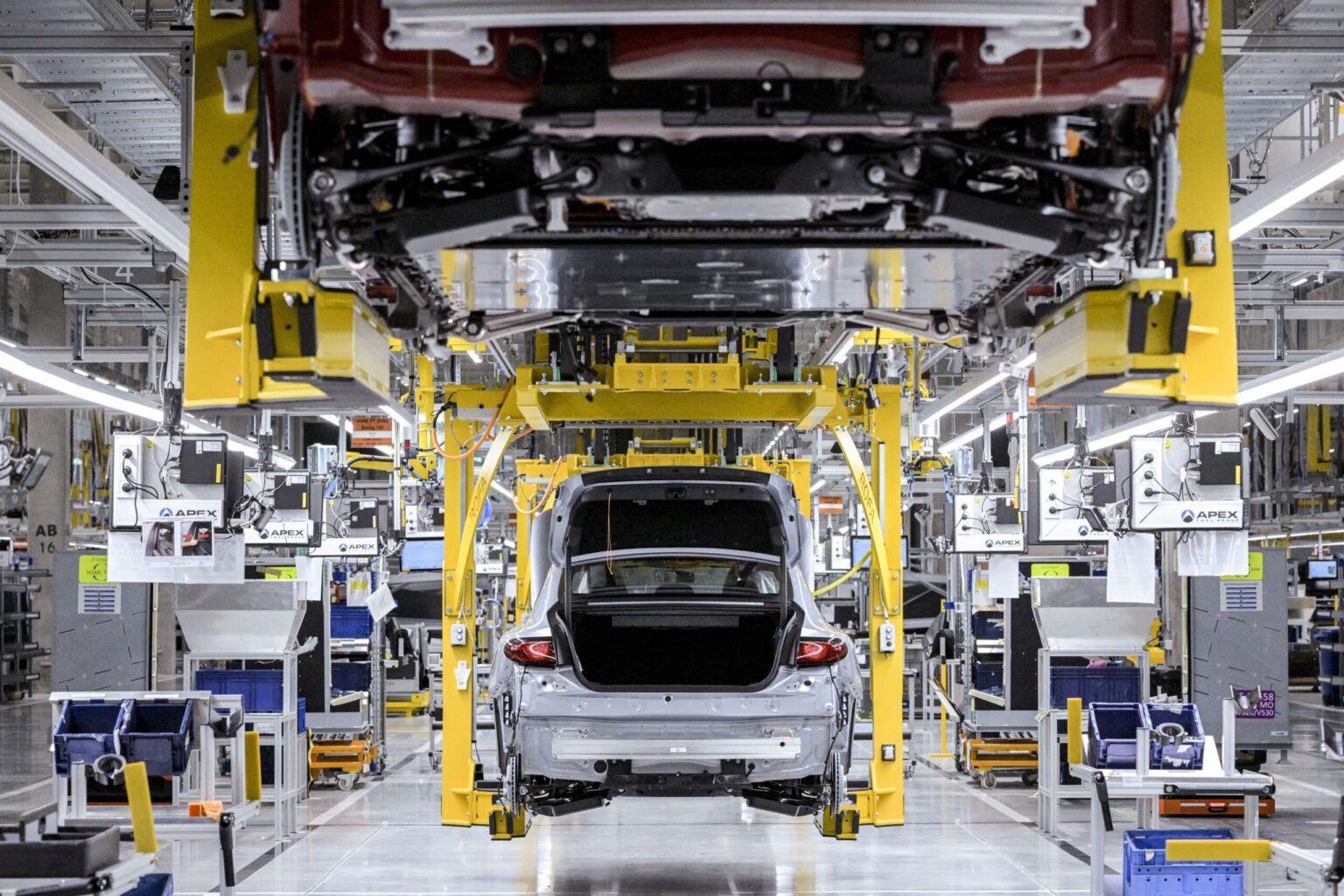 Why German Manufacturers Prefer Hungary Why German Manufacturers Prefer Hungary