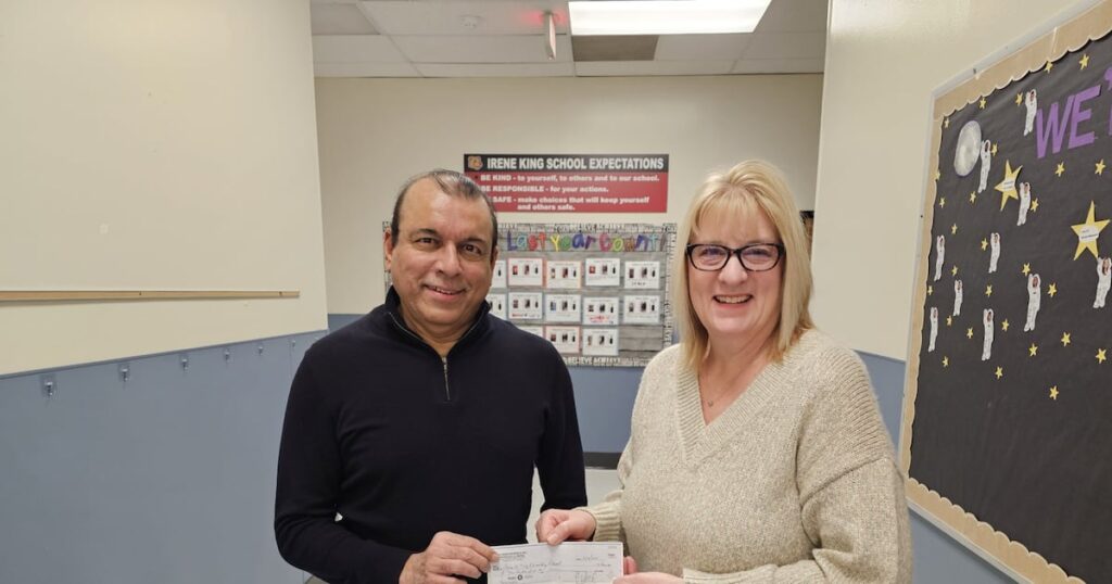 Romeoville business owner continues to invest in Valley View District 365 STEM programs – Shaw Local Romeoville business owner continues to invest in Valley View District 365 STEM programs – Shaw Local