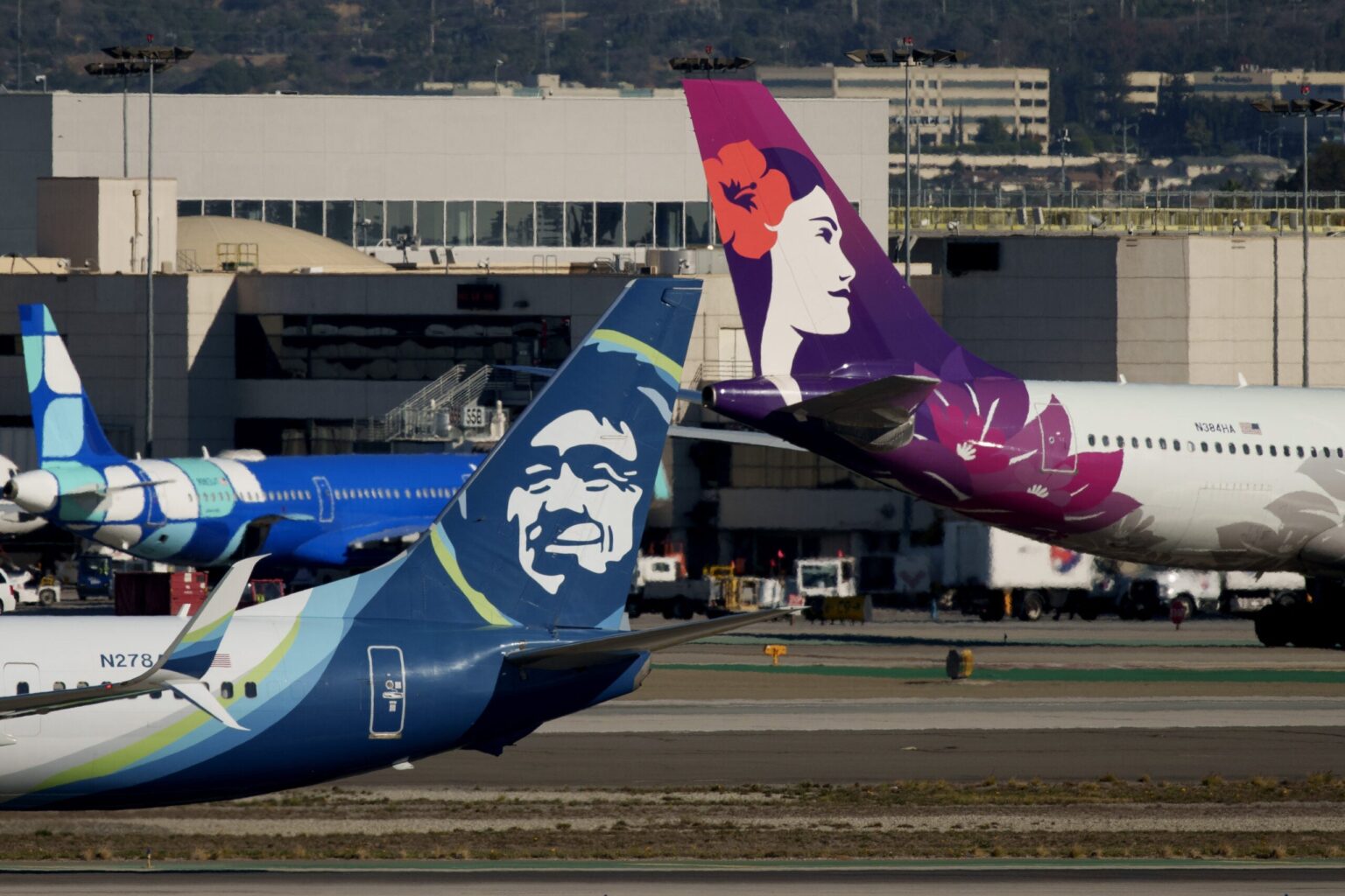 Alaska adds 2 new Honolulu routes, drops Auckland Alaska adds 2 new Honolulu routes, drops Auckland