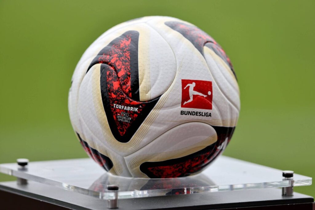 German Bundesliga receives €1bn funding proposal from U.S. investment firm Apollo Sports German Bundesliga receives €1bn funding proposal from U.S. investment firm Apollo Sports