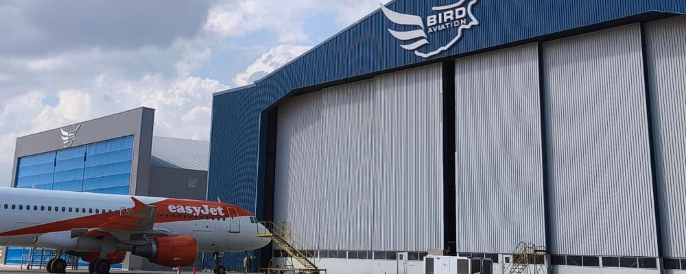 easyJet Signs Long-Term Aircraft Maintenance Agreement with Bird Aviation in Cyprus – Greek City Times easyJet and Bird Aviation have signed a long-term aircraft maintenance agreement covering Airbus A320 family aircraft at Bird Aviation’s Larnaca facilities in Cyprus, strengthening the island’s role as a regional aviation MRO hub.
