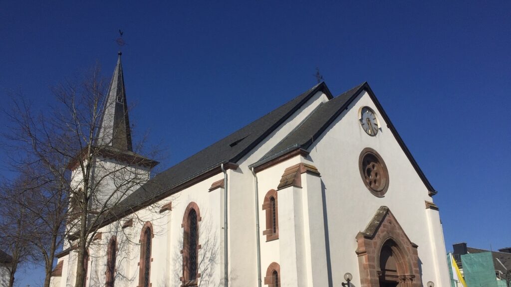 'Not funded by general public': Luxembourg's Catholic Church refutes statements made by AHA