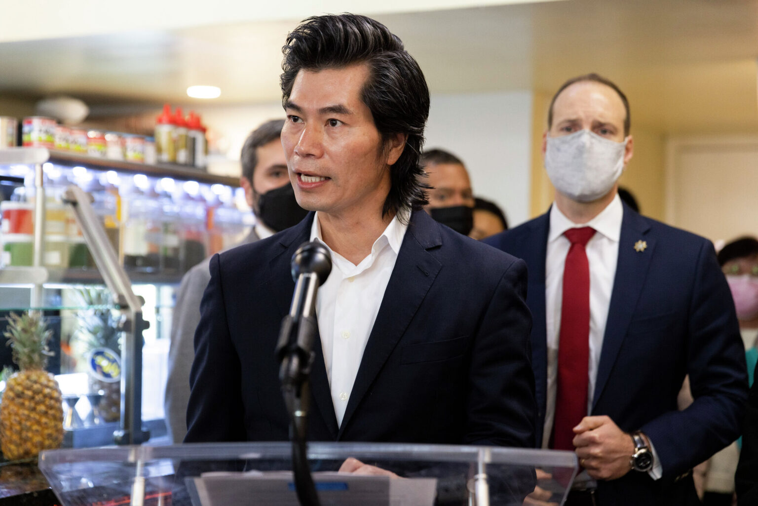 Leaders of powerful S.F. Chinatown business group threaten to quit Leaders of powerful S.F. Chinatown business group threaten to quit