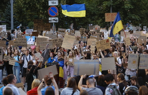 Ukraine gets new top commander as protests spark war's biggest military shake-up