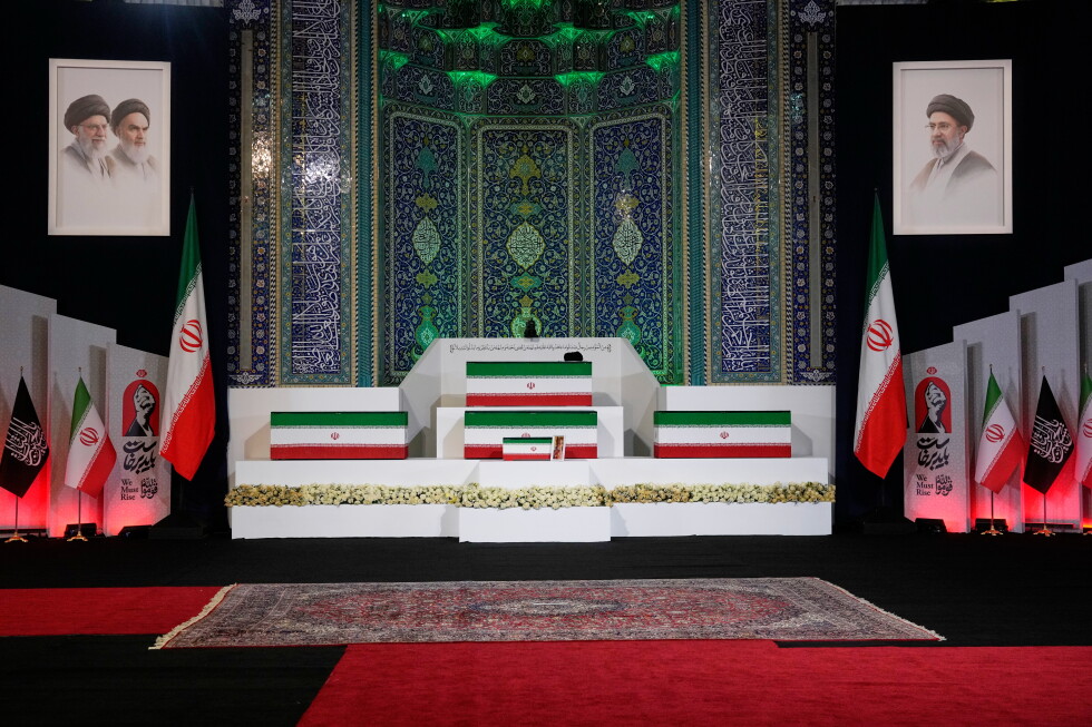 Iran prepares for dayslong funeral for Ayatollah Ali Khamenei Iran prepares for dayslong funeral for Ayatollah Ali Khamenei
